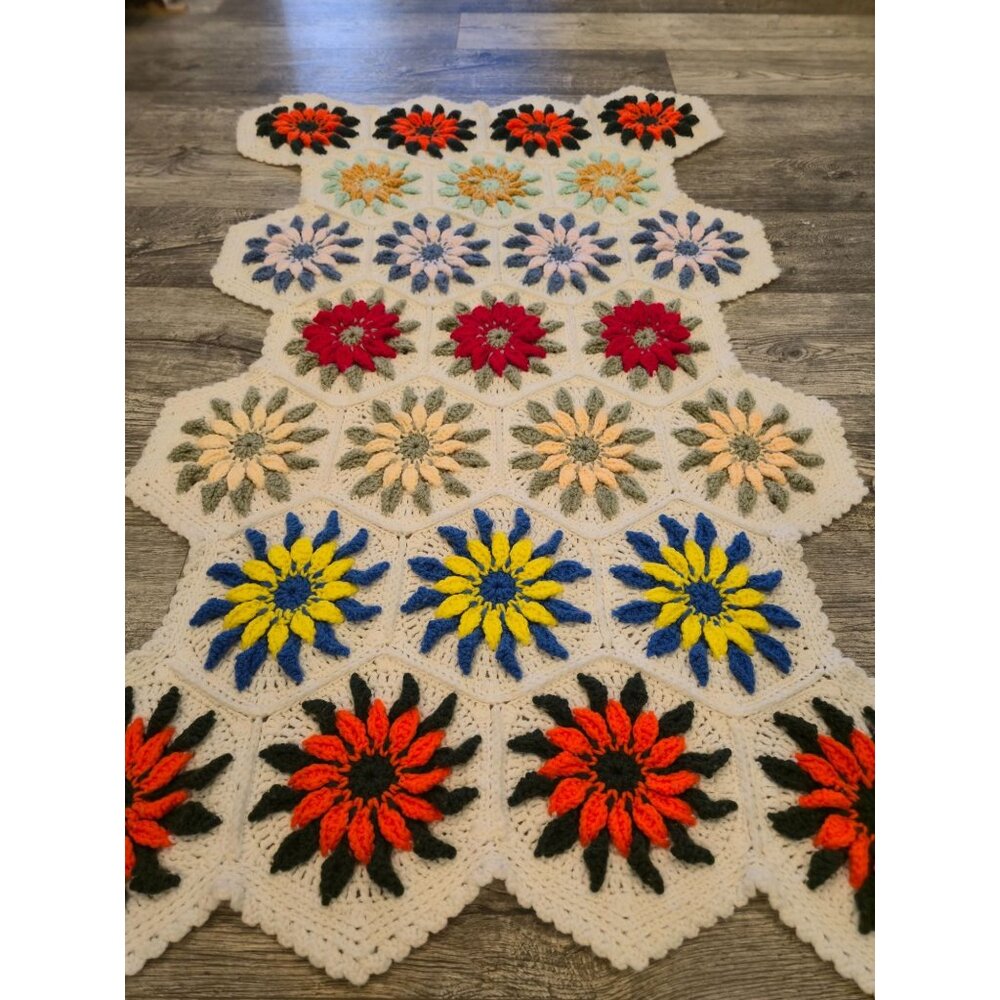 Vintage floral Crocheted Blanket Granny Crochet Throw Afghan lapghan colorful - Picture 3 of 8